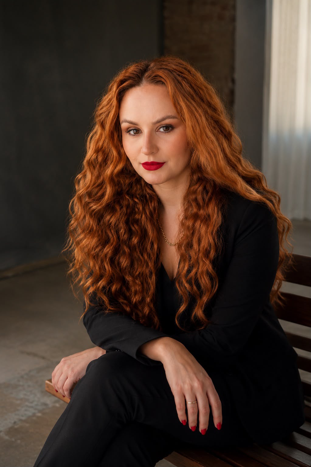 Karinne Bennech em seu escritório
